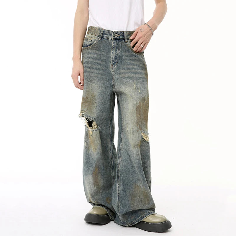 Worn-out Loose Fit Jeans