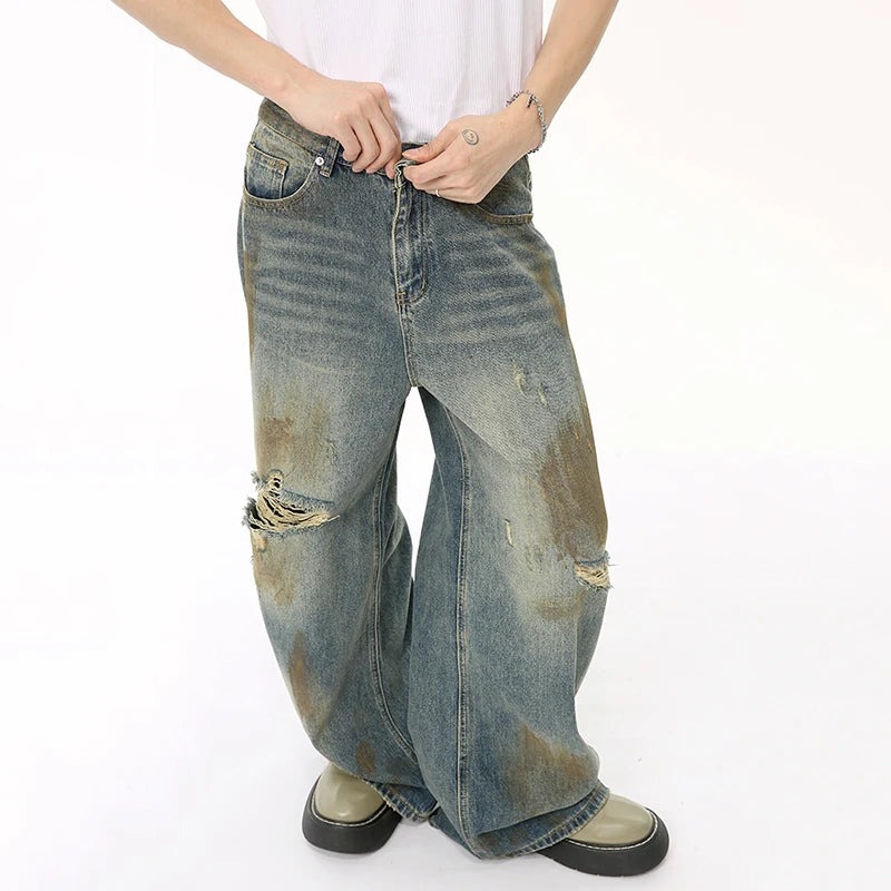 Worn-out Loose Fit Jeans